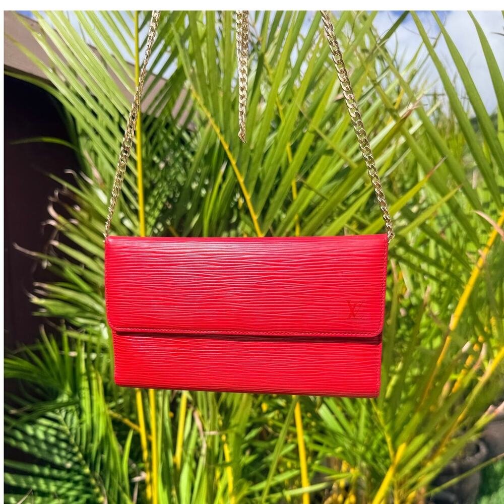 Louis Vuitton Red International Wallet Epi Leather